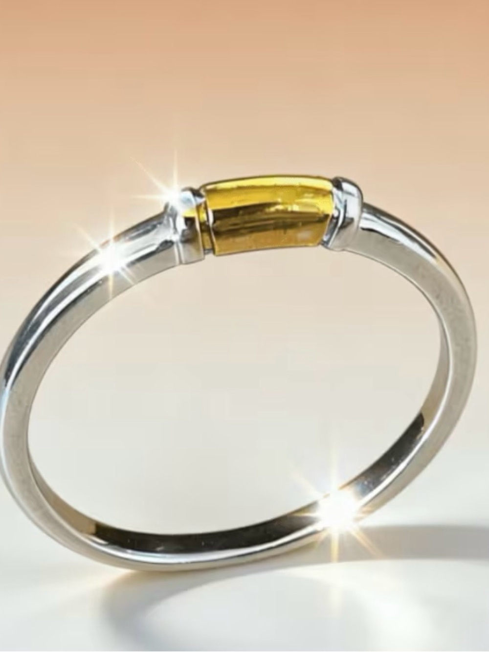 Elegant Silver Ring with Yellow Gemstone